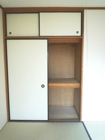 Living and room. Enhancement is also housed in the Japanese-style room