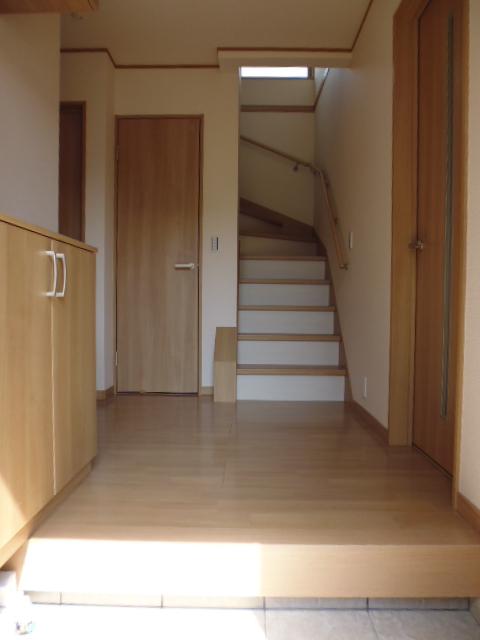 Entrance. Local (10 May 2013) Shooting