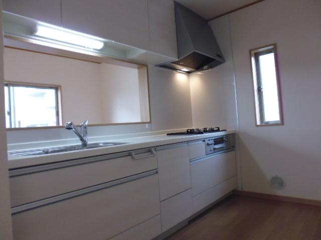 Kitchen. (October 2013) Shooting