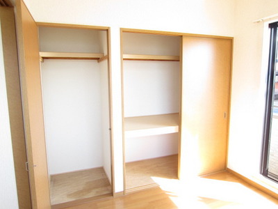 Living and room. Western-style housing!