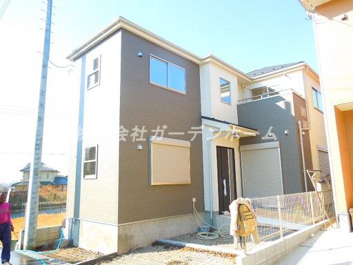 Local appearance photo. An 8-minute walk station ・ Popular Higashikawaguchi, In day the peace of mind a lifetime shopping facility conveniently located all room 6 quires more stylish atrium of enhancement is very attractive on the same day you visit Allowed south road