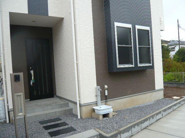 Entrance. It is the entrance door to feel the profoundness