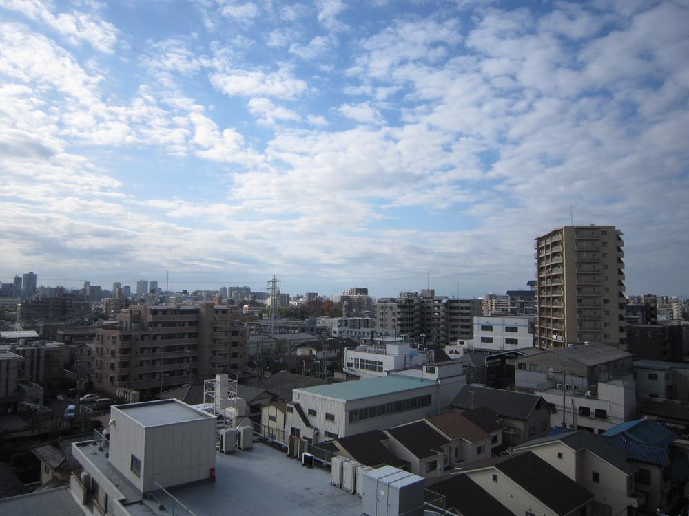 View photos from the dwelling unit. View from the site (December 2013) Shooting