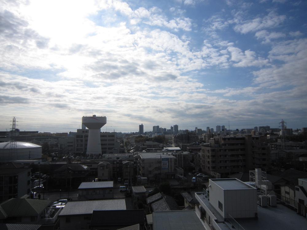 View photos from the dwelling unit. View from the site (December 2013) Shooting