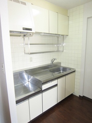 Kitchen. Kitchen gas stove can be installed