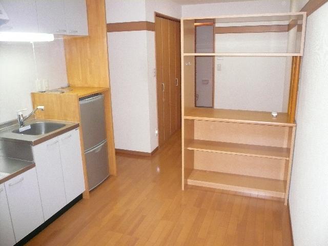 Kitchen. This room does not bother to storage.