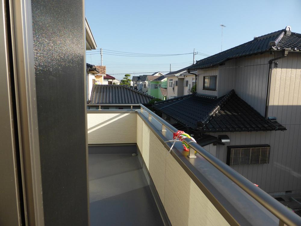 Balcony. 2013.10.28 shooting. South-facing balcony