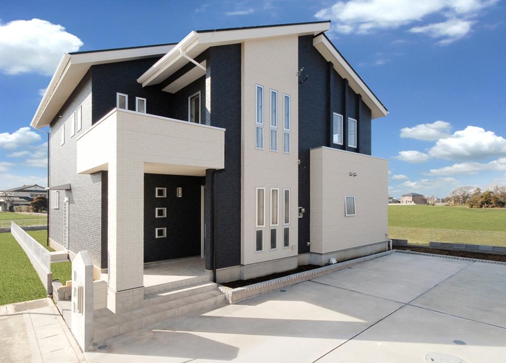 Building plan example (exterior photos). Building plan example Building price 15 million yen, Building area 99.17 sq m Stylish modern style