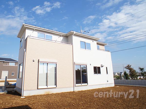 Local appearance photo. Zenshitsuminami facing bright dwelling site (November 2013) Shooting Building 3