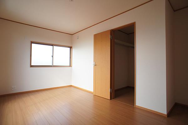 Non-living room. Indoor (11 May 2013) Shooting Building 3