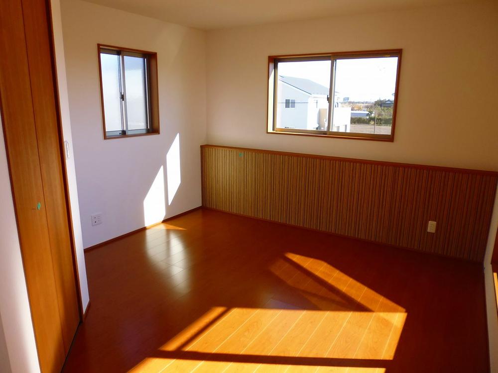 Non-living room. Building 2 Master bedroom