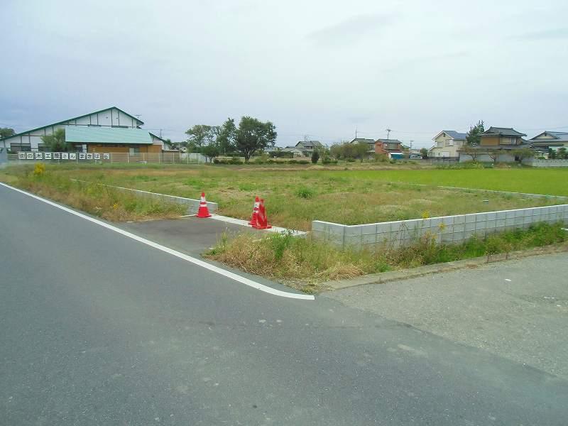 Local land photo. Local (10 May 2013) Shooting