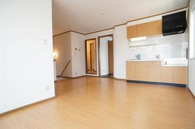 Living and room. LDK11.7 Pledge