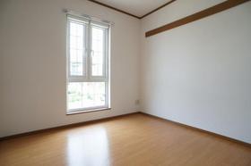 Living and room. Western-style 4.5 Pledge