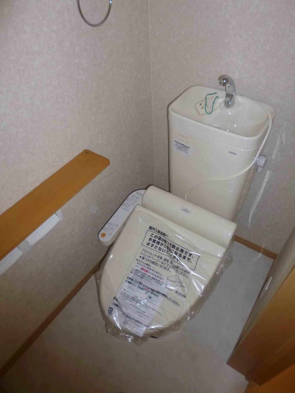 Toilet. Example of construction