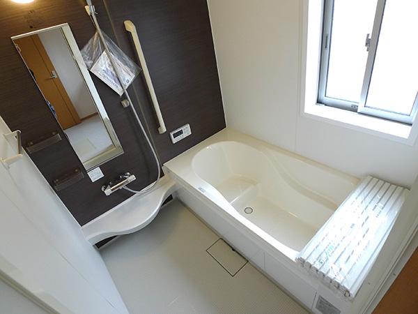 Bathroom. Indoor (10 May 2013) Shooting 10 Building