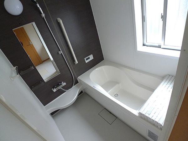 Bathroom. Indoor (10 May 2013) Shooting Building 3