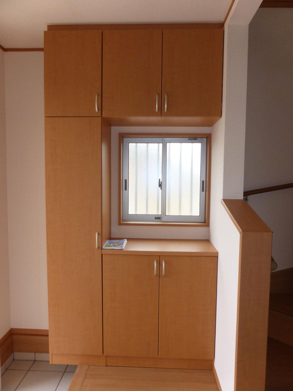 Receipt. 2013.10.29 shooting. Shoe closet that can be stored securely