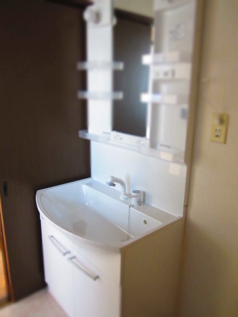 Washroom. Washbasin new