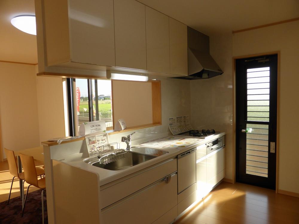 Same specifications photo (kitchen). 2013.10.28 shooting. 