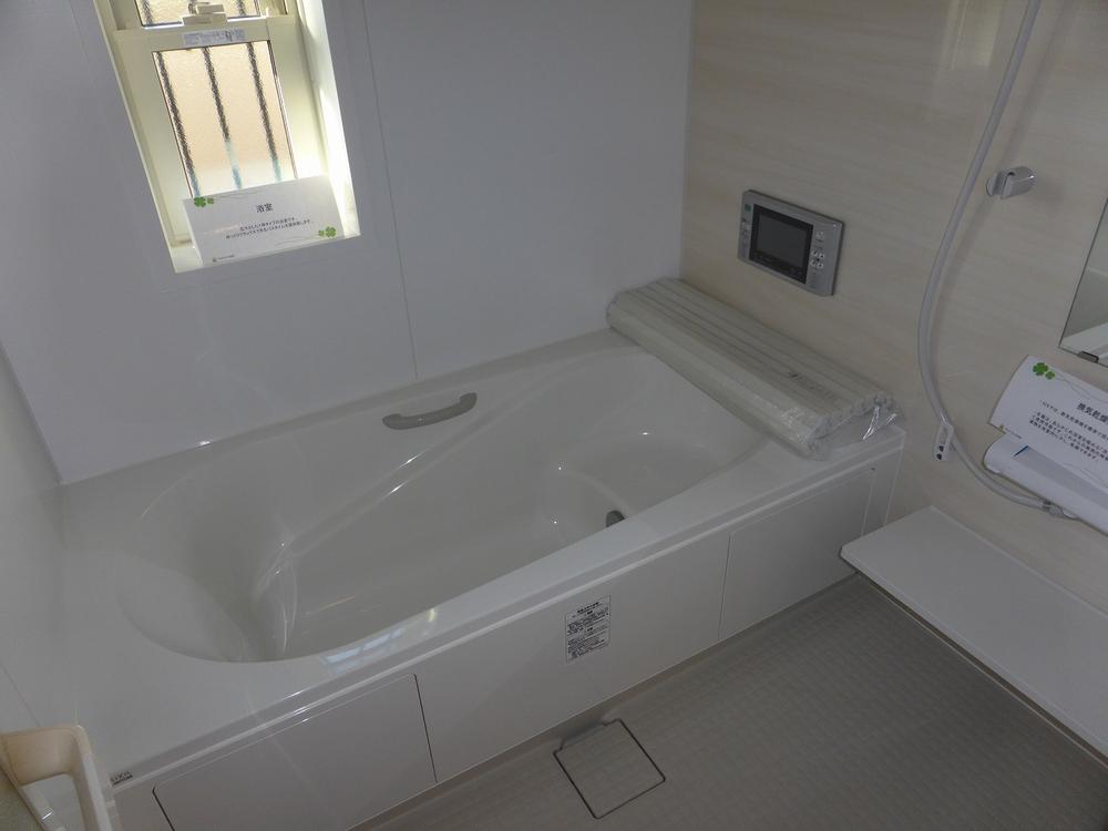 Bathroom. 2013.10.28 shooting. With bathroom dryer