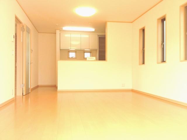 Same specifications photos (living). ((8) Building) same specification