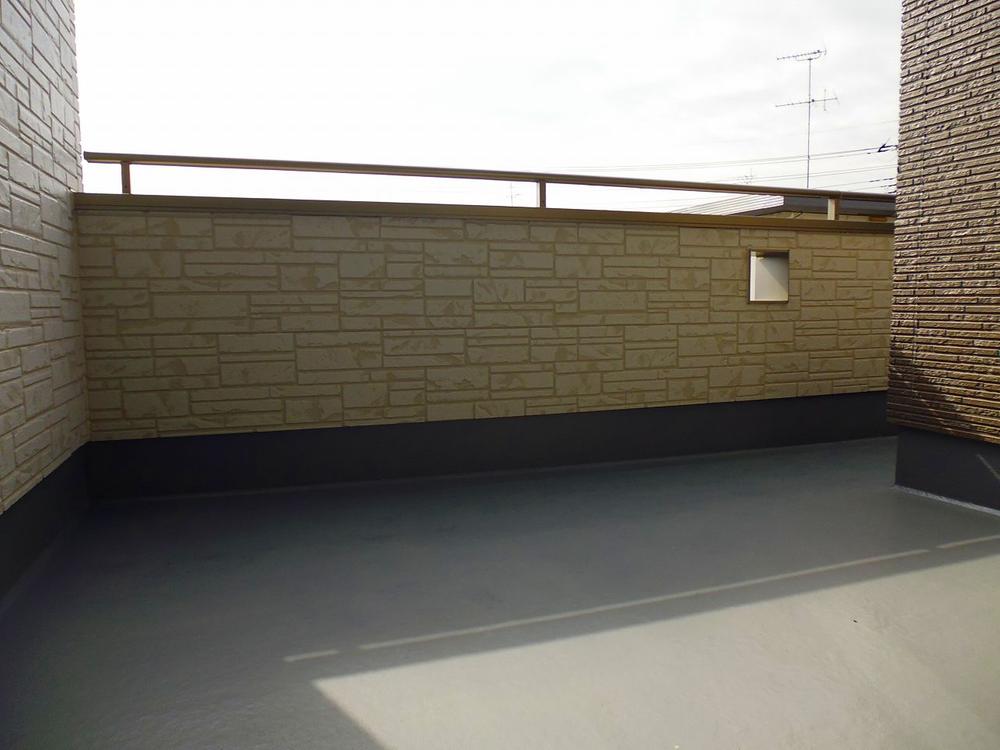 Balcony. 5 Building balcony