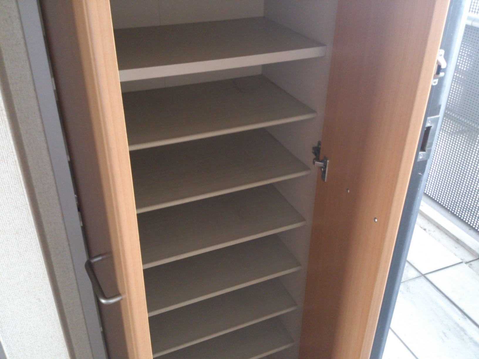 Other Equipment. Shoe box