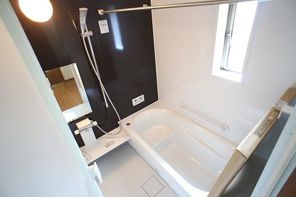 Bathroom. 1 Building