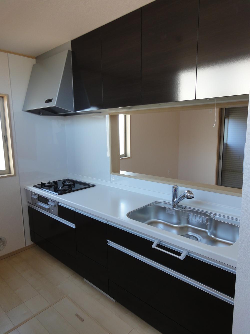 Kitchen. Indoor (10 May 2013) Shooting