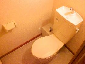 Toilet. toilet ・ Bus is another course.