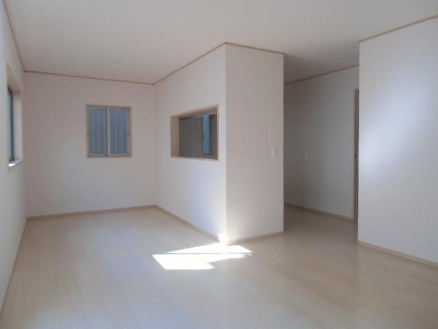 Living. 4 Building Indoor (11 May 2013) Shooting