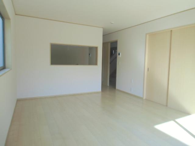 Living. 5 Building Indoor (11 May 2013) Shooting