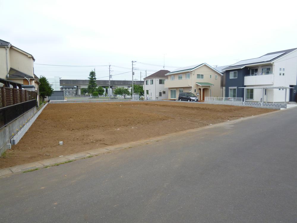 Local photos, including front road