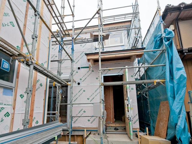 Local appearance photo. ■ Hanuki Station 4 minutes! ■ I'm glad 1F shutters with shutter! ■ P2 units (by car) ■ Popular face-to-face kitchen 15 quires more!