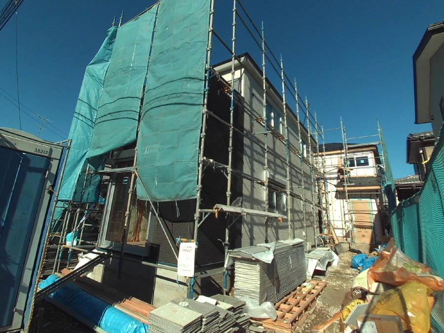 Local photos, including front road. Building 2 We offer the same use the finished model house of this property. Please feel free to contact us.