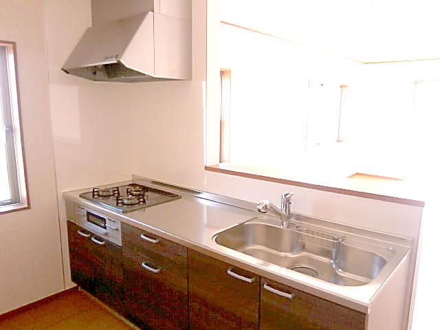 Kitchen. Was building completed. Such as the actual image from per yang, We have to wait all the time so you can see directly.