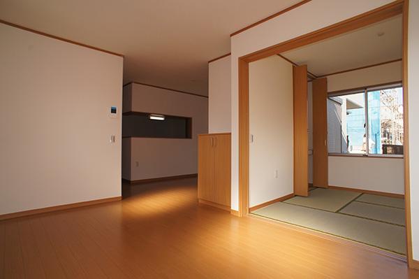 Living. Conversation of your family is lively, Open-minded LDK Indoor (11 May 2013) Shooting C Building