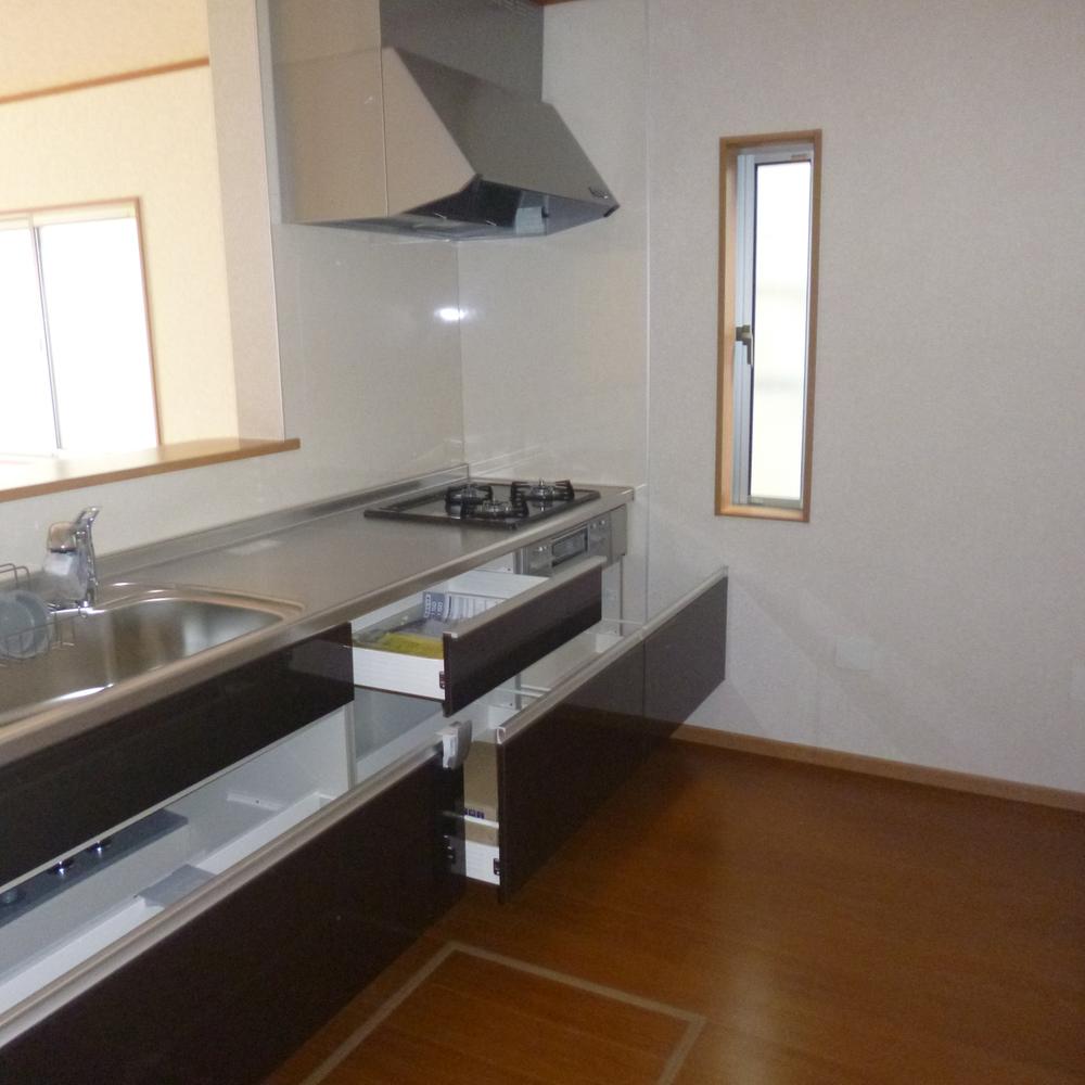 Kitchen. 2013.5.10 shooting Storage enhancement of kitchen