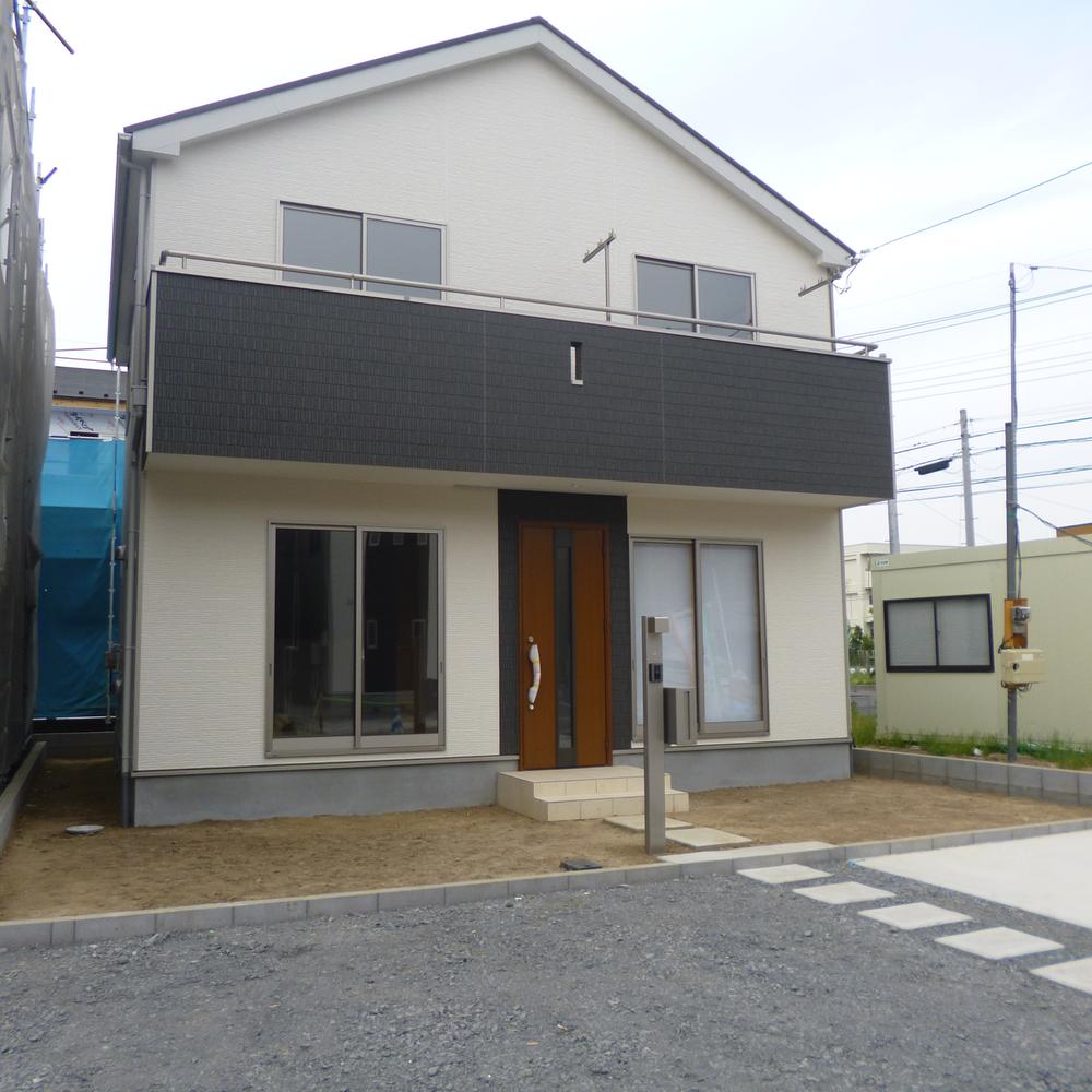 Local appearance photo. 2013.5.10 shooting Entrance is the lock of the dimple key with excellent picking measures. 