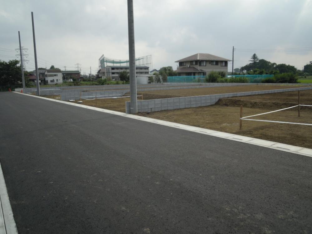 Local photos, including front road. Local (June 2013) Shooting