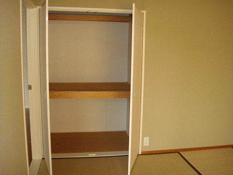 Receipt. Japanese-style storage