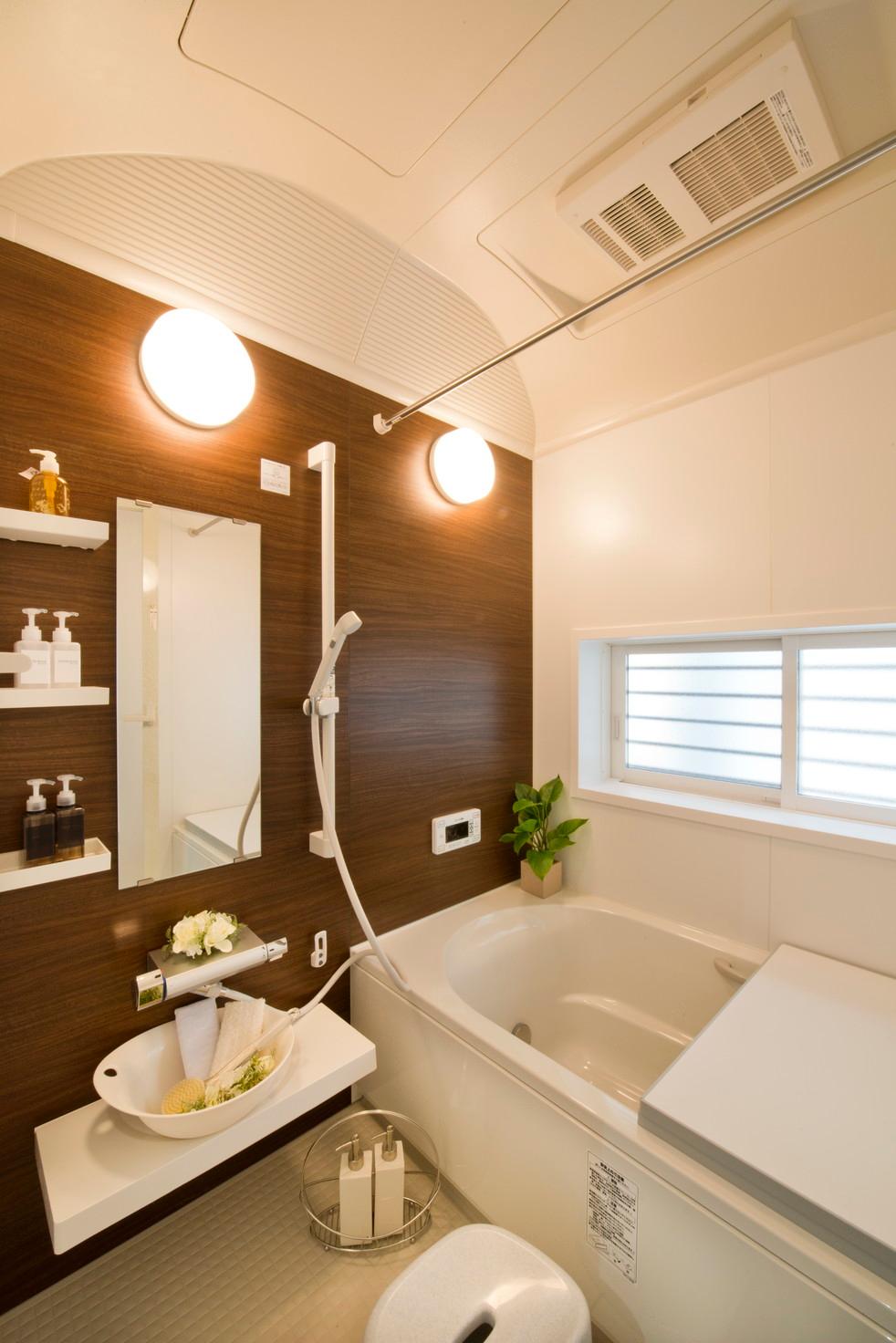 Same specifications photo (bathroom). Our construction cases It is high Bathing heat-insulating. The window also big bathroom dryer was also standard equipment.