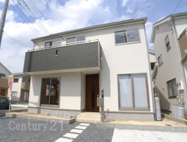 Local appearance photo. 11 Building