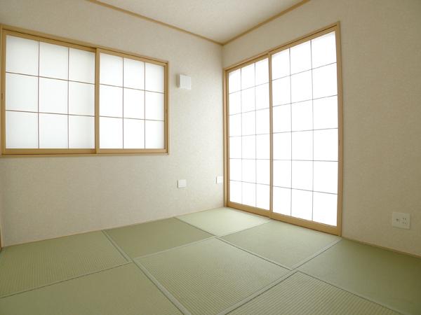 Non-living room. 11 Building