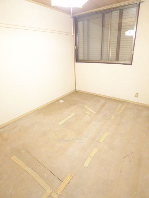 Living and room. Japanese-style room 6 tatami