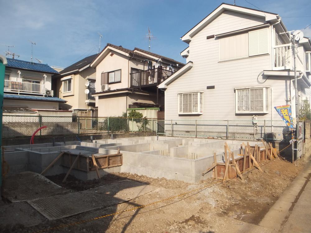 Local appearance photo. Local (11 May 2013) Shooting