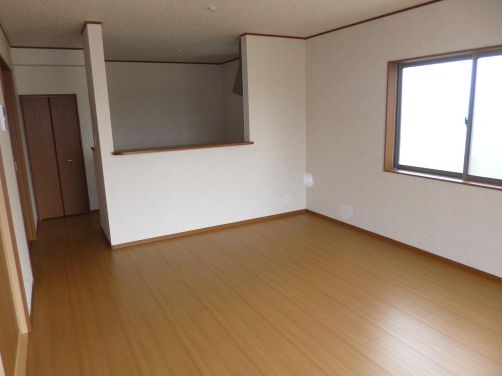 Same specifications photos (living). Example of construction.