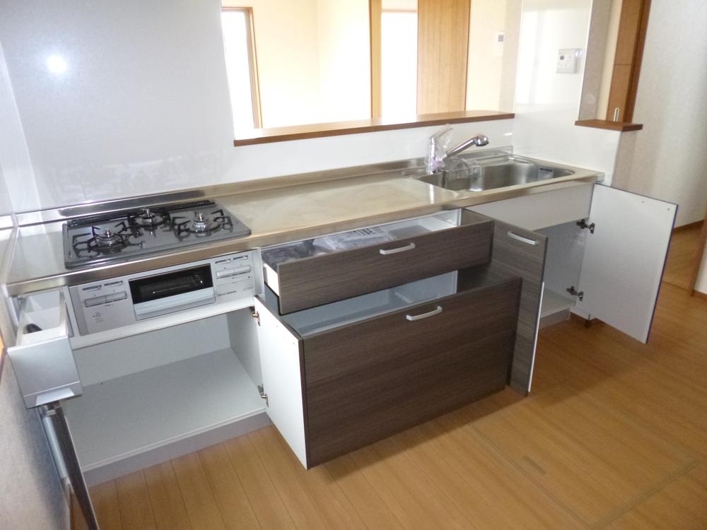 Same specifications photo (kitchen). Example of construction