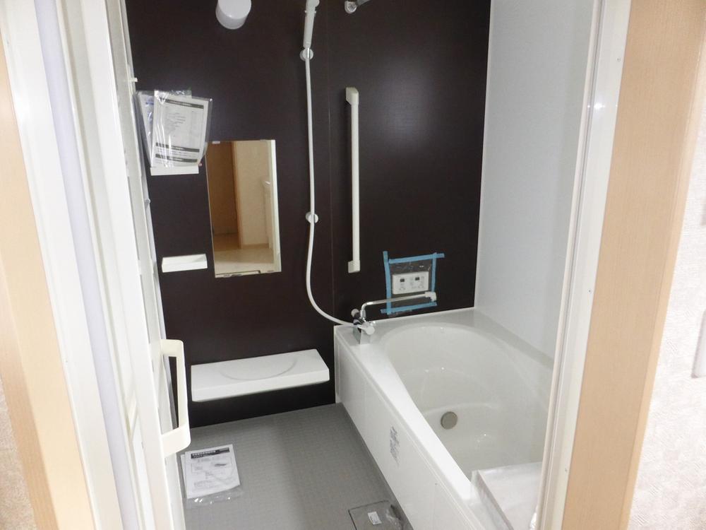 Same specifications photo (kitchen). Example of construction. 